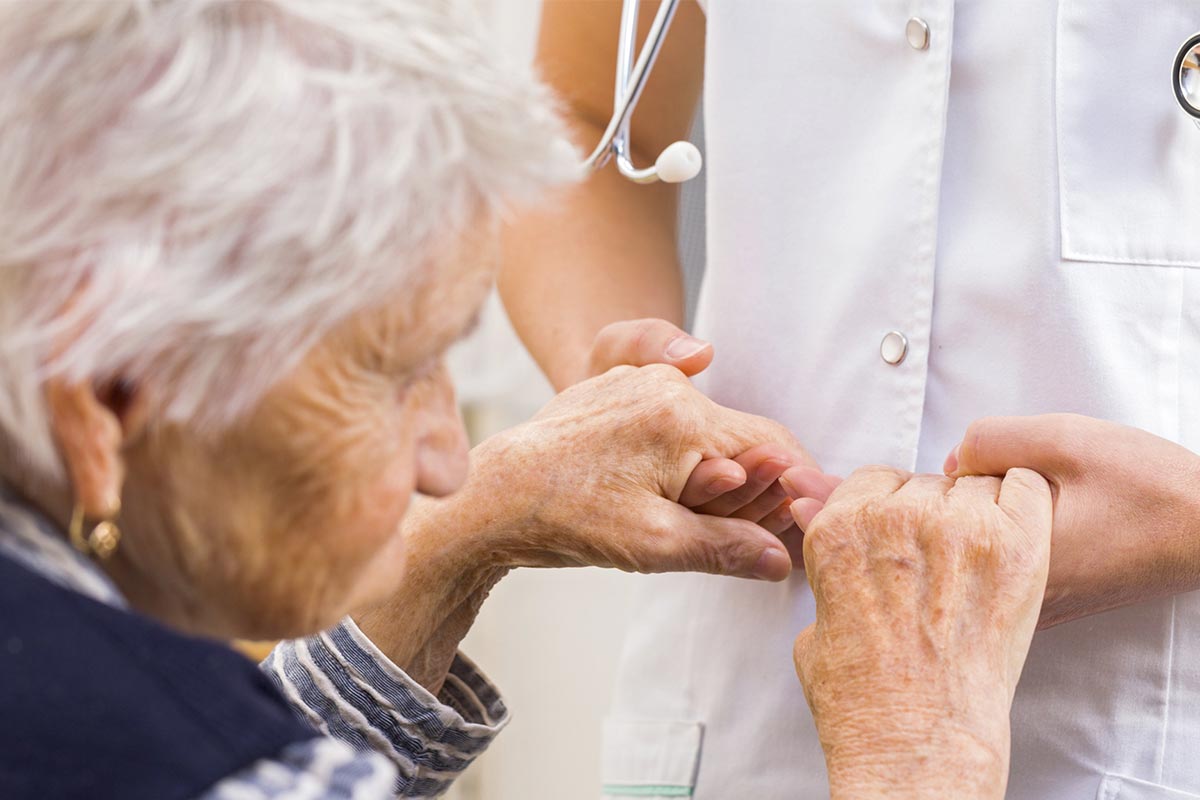 Yaşlı Bakım ve Huzur  Evinde Parkinson Hasta Bakımı